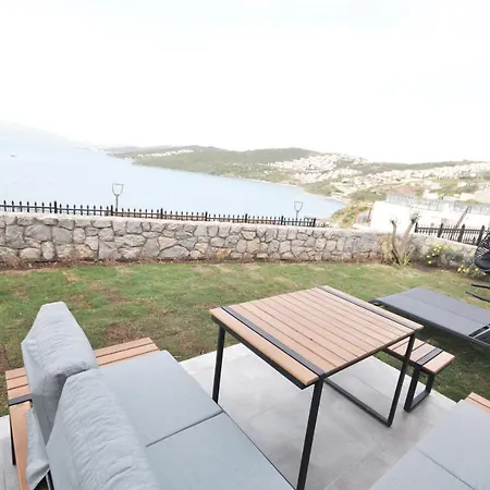 Esteban Oezel Plajli Bogazici