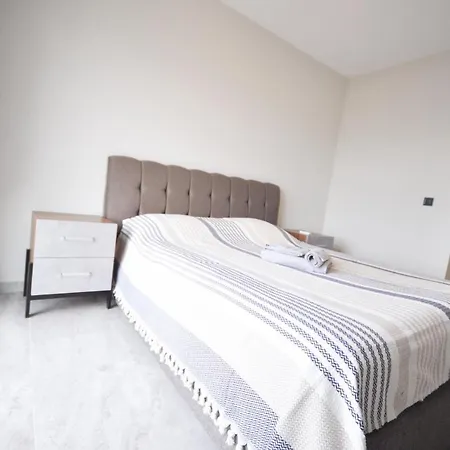 Appartement Esteban Oezel Plajli