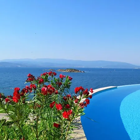 Esteban Oezel Plajli Apartament *