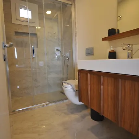 Esteban Oezel Plajli Apartament *