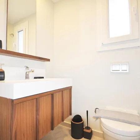 Esteban Oezel Plajli Apartament Bogazici