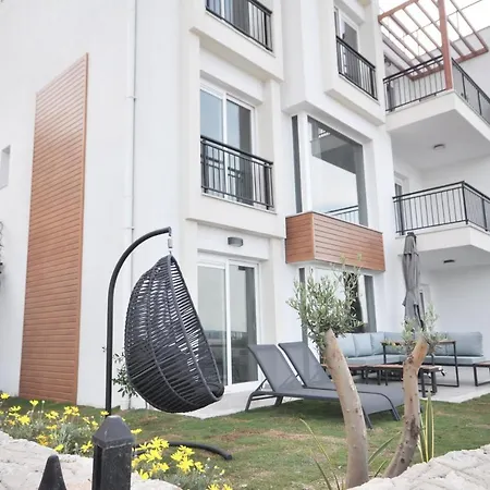 Esteban Oezel Plajli Apartament *